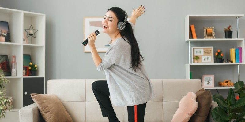 How To Practice Singing Without Anyone Hearing You 3