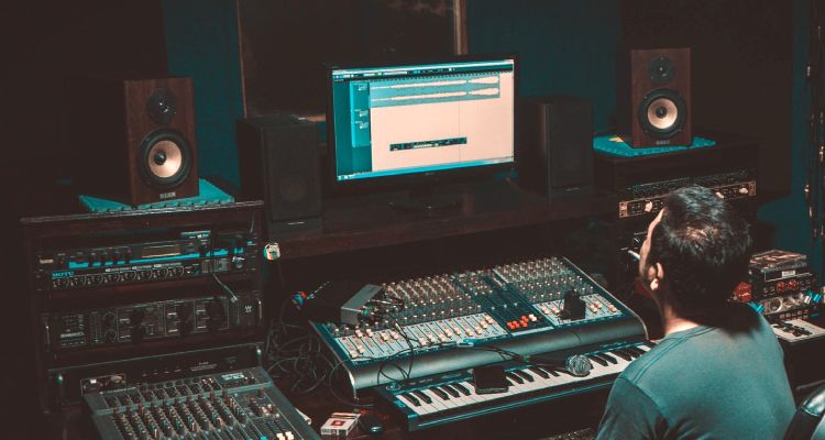 Can You Use a Single Studio Monitor 